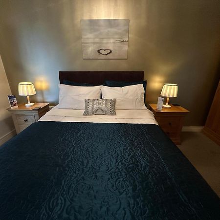Lovely 1 Bedroom Apartment Πλίμουθ Εξωτερικό φωτογραφία